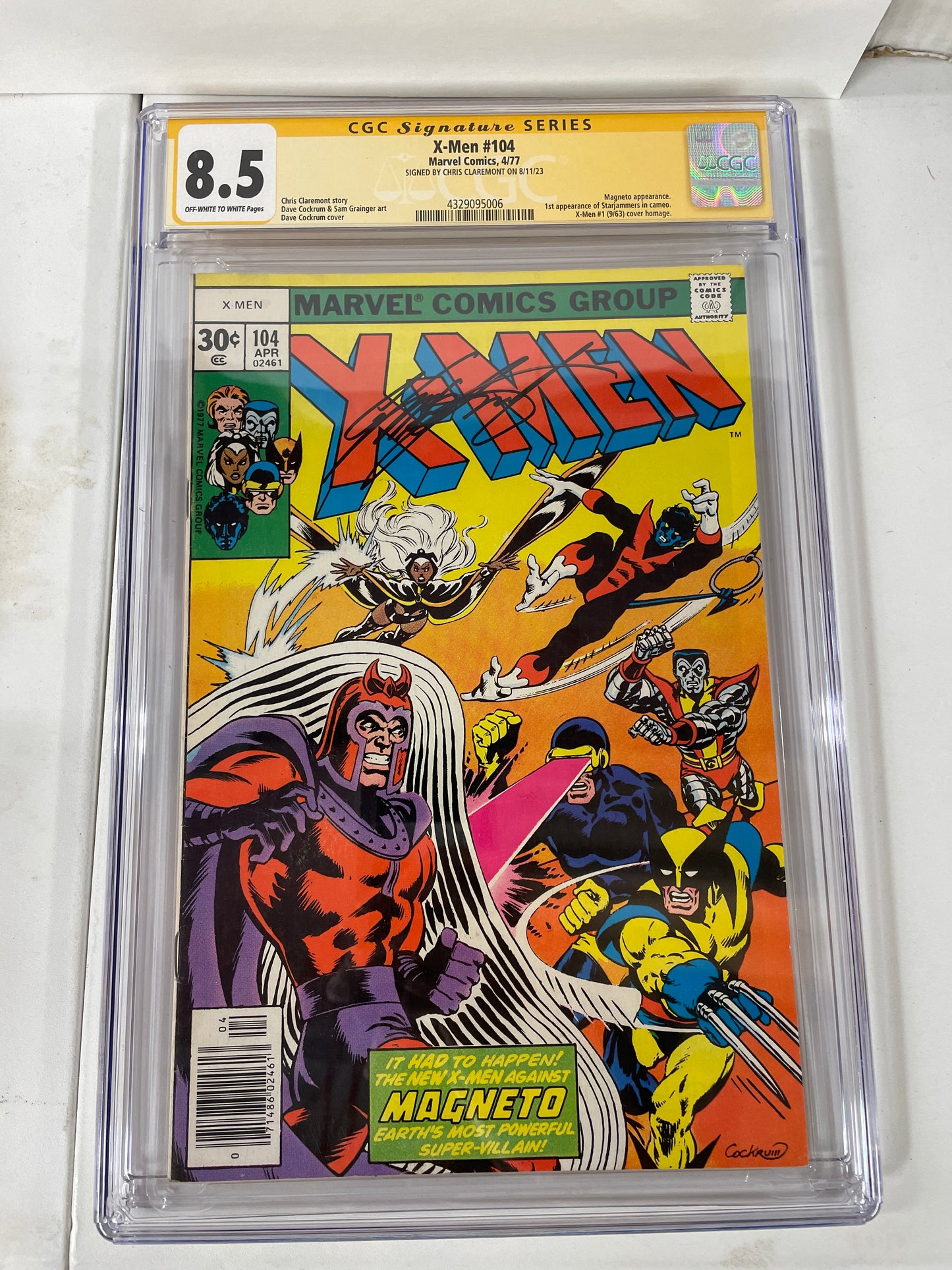 X-Men #104 CGC 8.5 signed by Chris Claremont VF+ 1st Appearance of Starjammers in Cameo X-Men #1 Cover Homage
Magneto app
