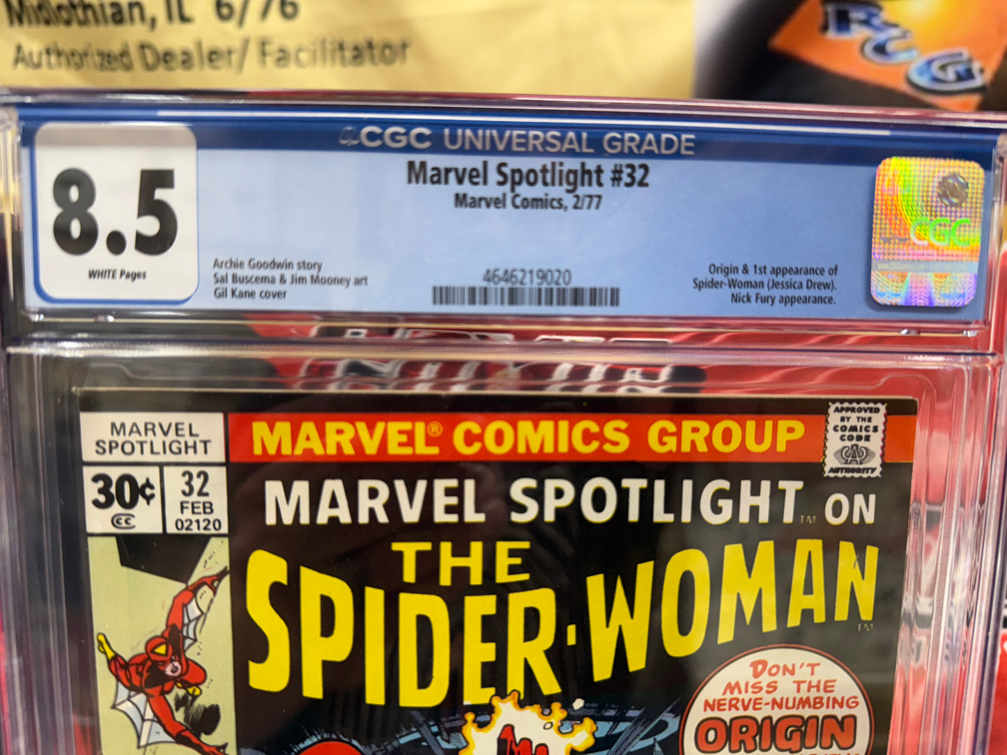 Marvel Spotlight #32 Spider-Woman Origin & 1st Appearance 1977 WHITE CGC 8.5