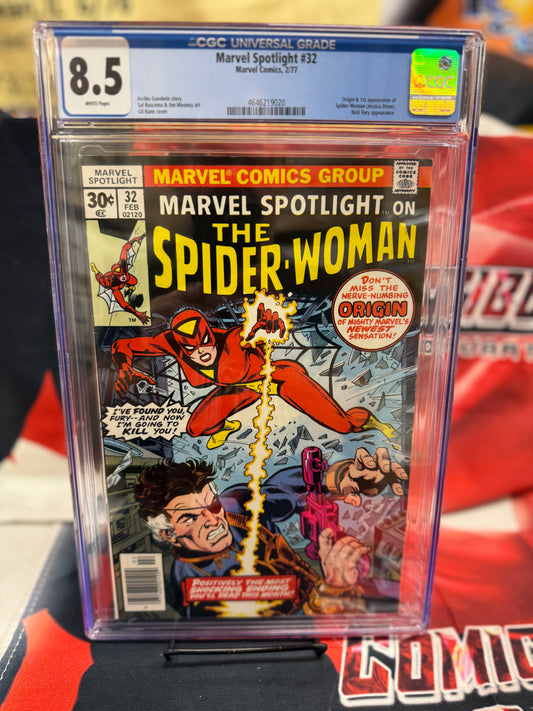 Marvel Spotlight #32 Spider-Woman Origin & 1st Appearance 1977 WHITE CGC 8.5