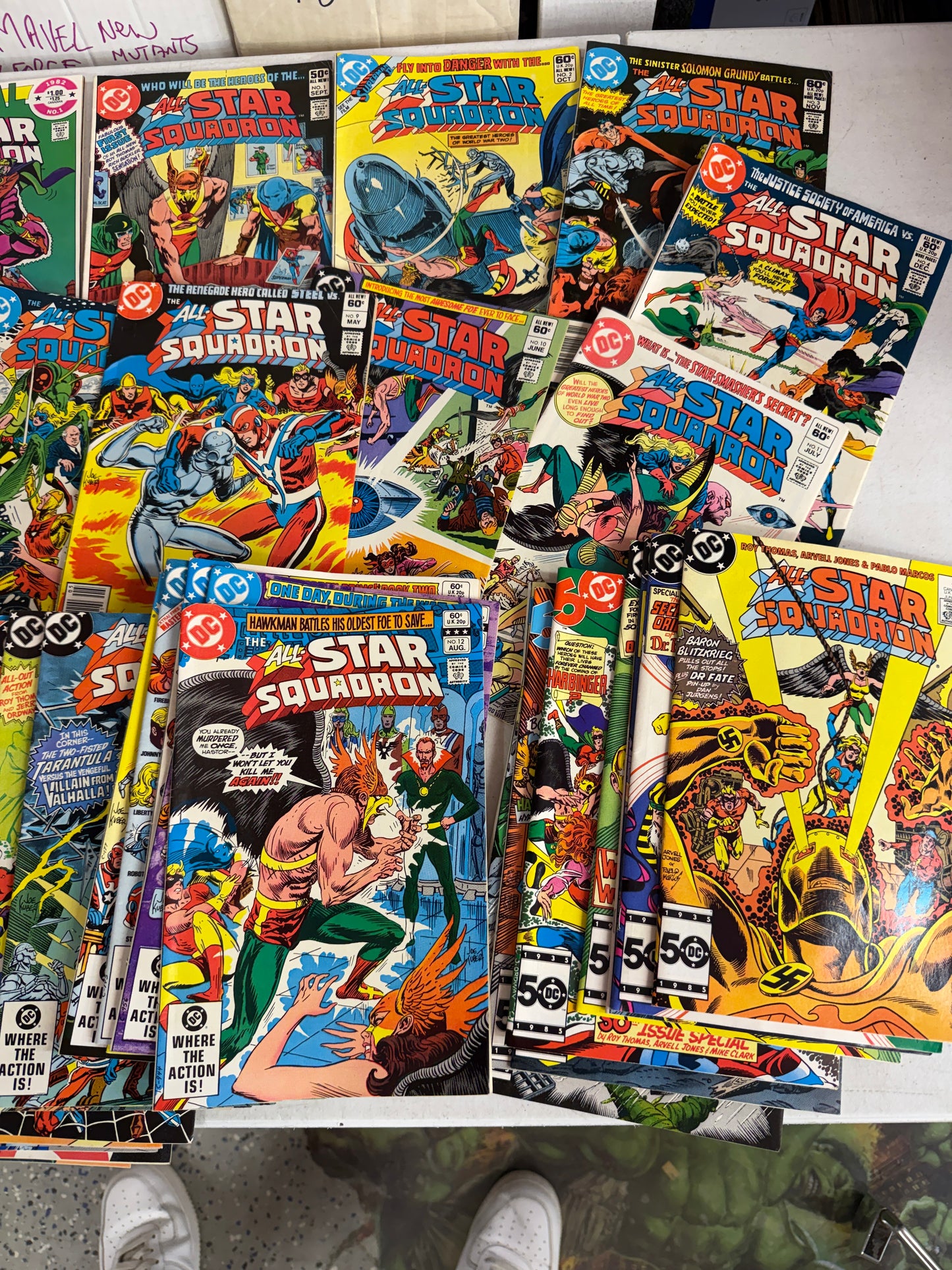 All-star Squadron Comic Lot Of 58 (1-55+ Ann 1-3) #23 1st Amazing Man