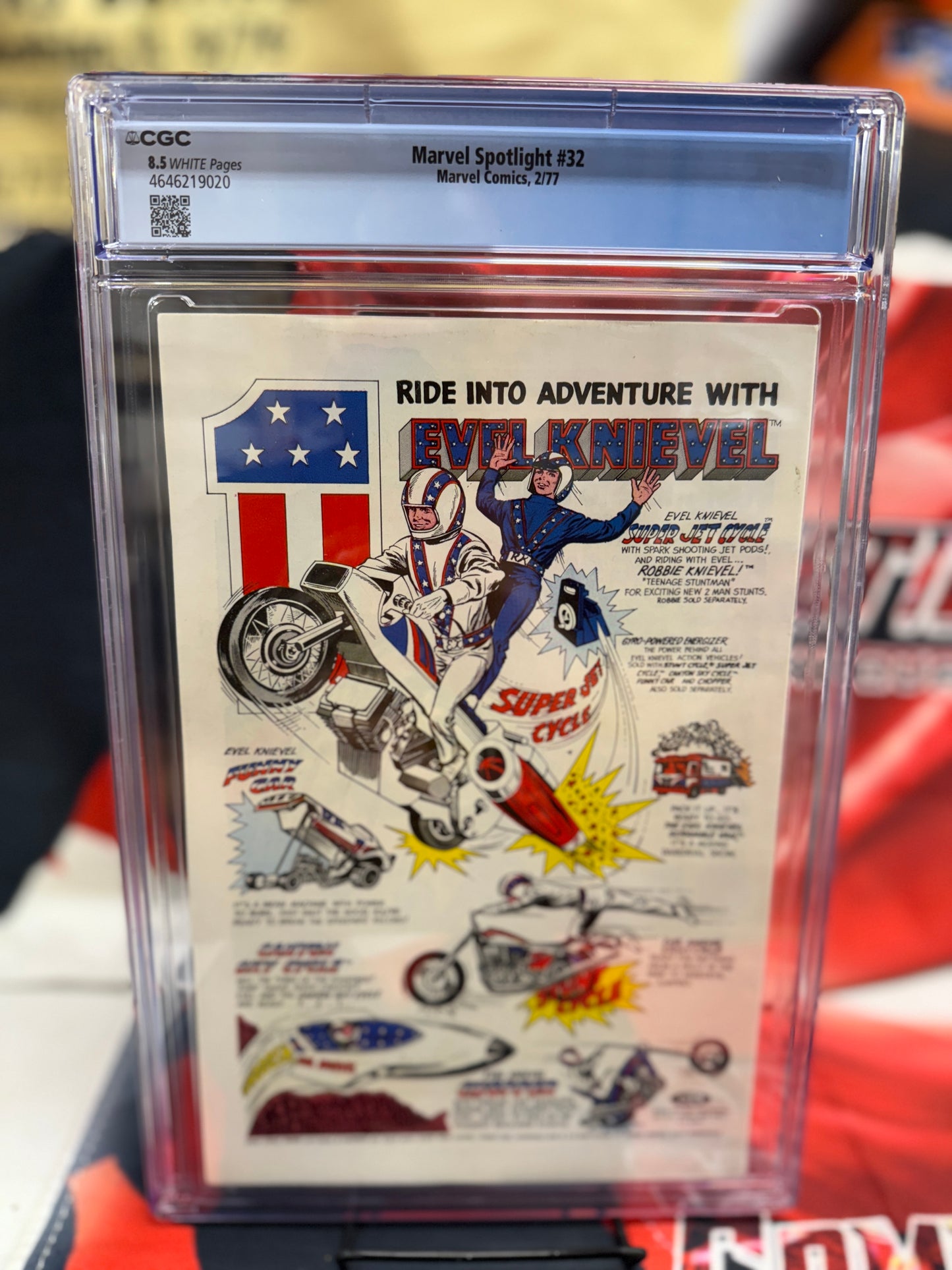 Marvel Spotlight #32 Spider-Woman Origin & 1st Appearance 1977 WHITE CGC 8.5