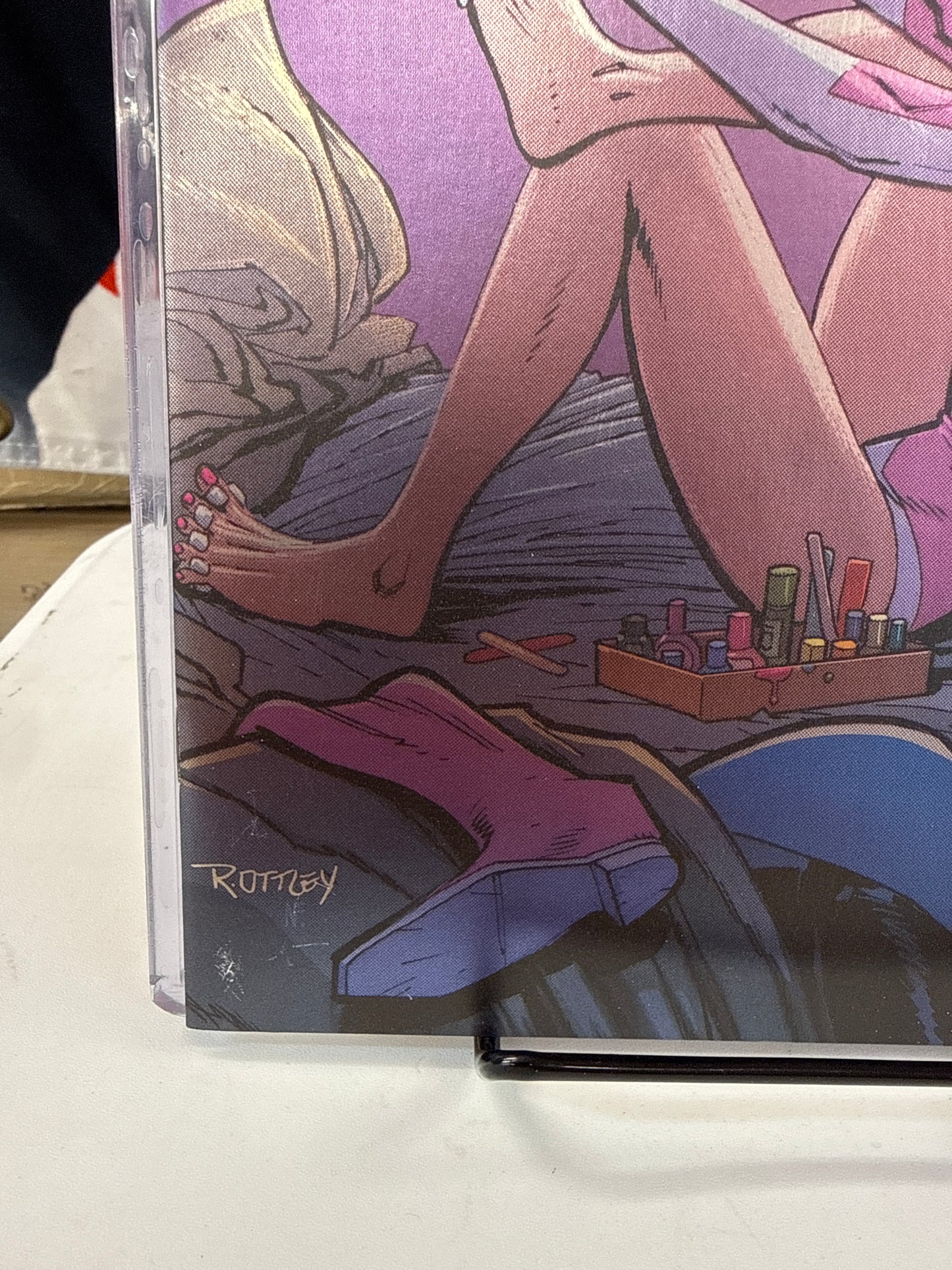 Invincible #2 SDCC VIRGIN EDITION SIGNED by Ottley (pink Ink)