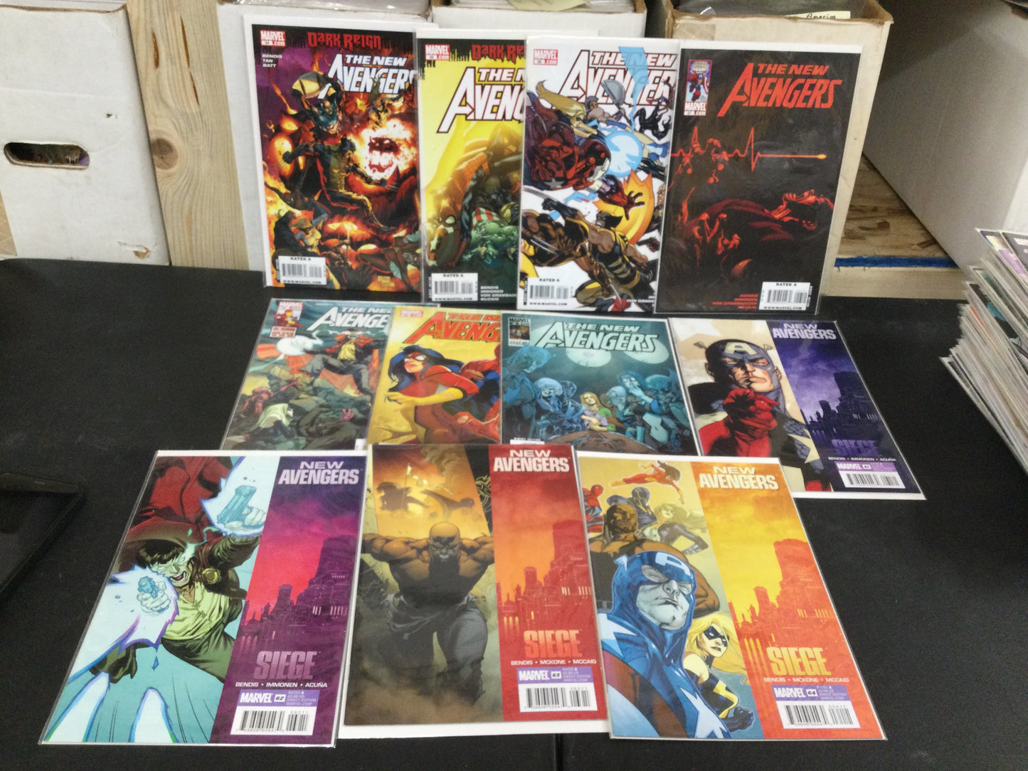 New Avengers Vol. 1 Lot of 68 Comic Books - Issues 1-64 +1 shot +Annual 1-3