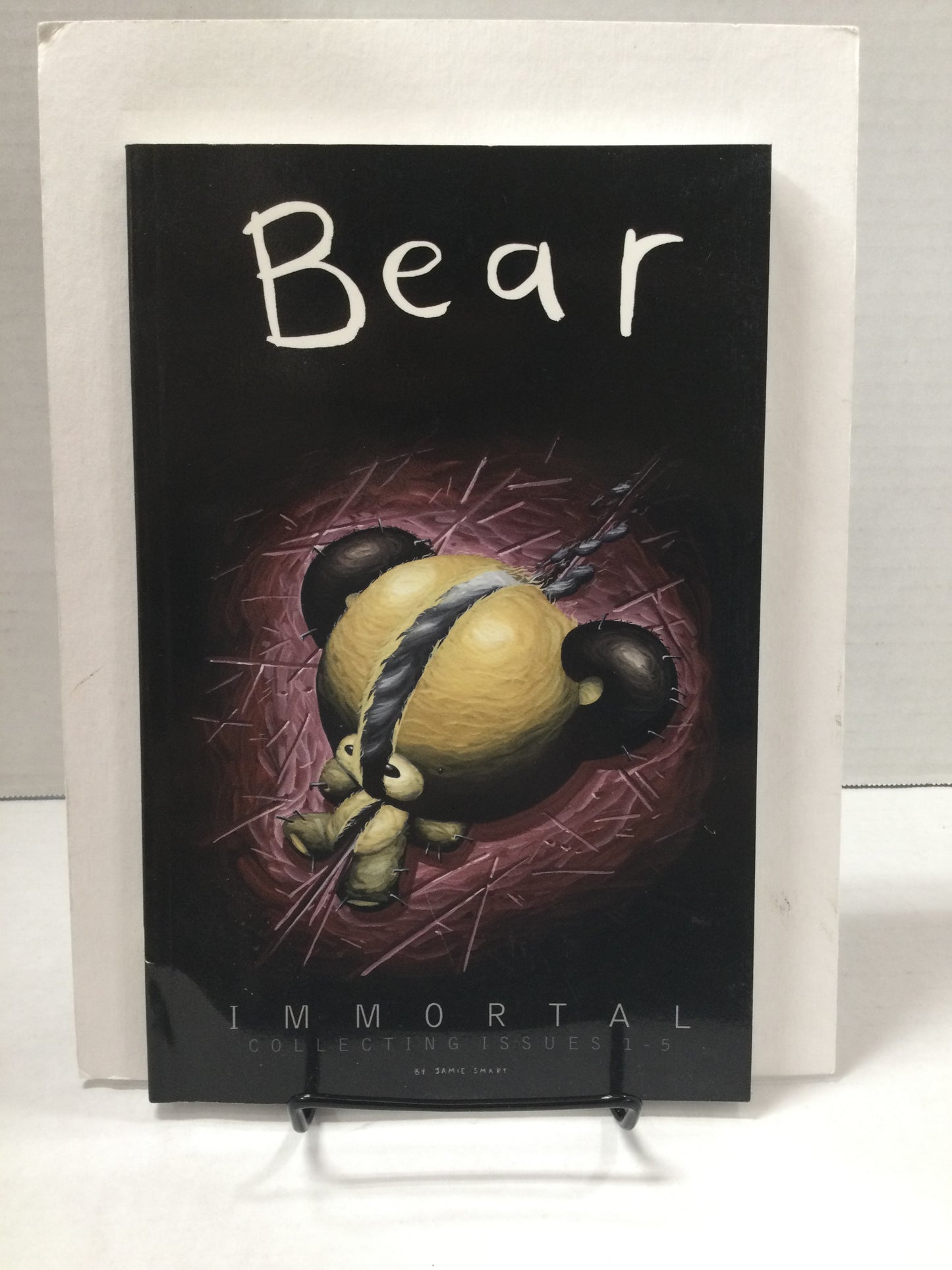 Bear Immortal: Collecting Issues 1-5 by Jamie Smart