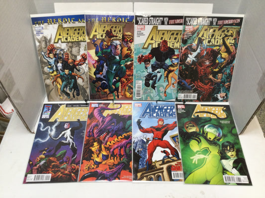 Avengers Academy #1-16 + 14.1, giant size #1 LOT Marvel 2010