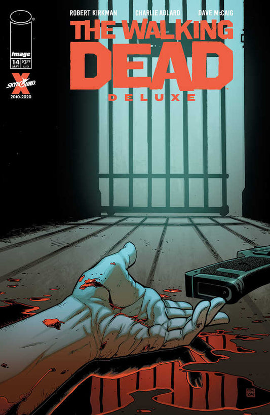 Walking Dead Deluxe #14 Cover B Moore & Mccaig (Mature)