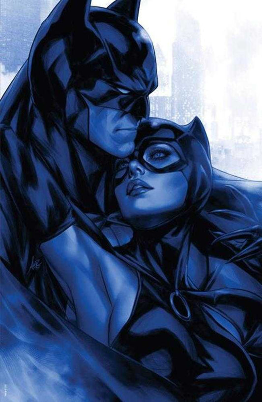 Batman #135 Cover J 1 in 50 Stanley Artgerm Lau Foil Variant (#900)